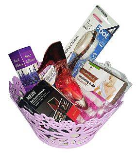 Universal Gift Hamper at 22% Discount