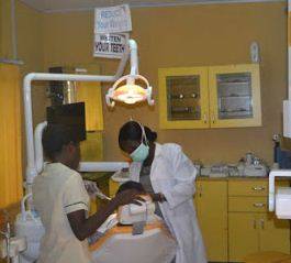 72% Discount on Teeth Filling/Extraction Service